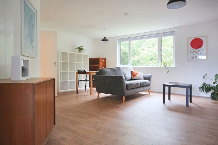 2 Bedroom Flat To Rent In Newton Close, Wigan, WN1