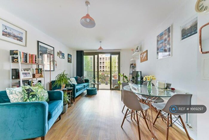 1 Bedroom Flat To Rent In Meadow Court, London, E16