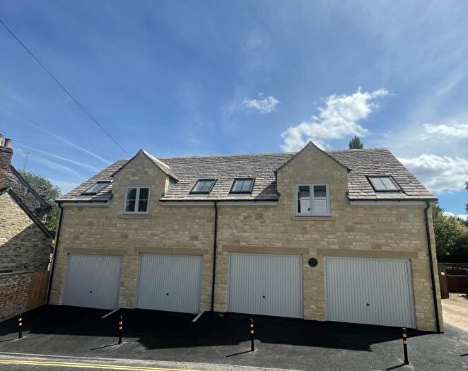 1 Bedroom Apartment To Rent In St John's Street, SN16