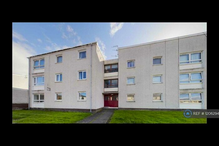 2 Bedroom Flat To Rent In Carnwadric Road Thornliebank, Glasgow, G46