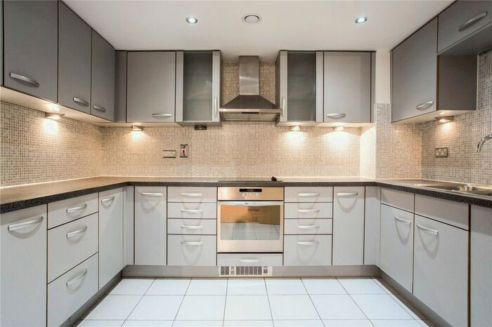 3 Bedroom Flat To Rent In Mercury House, Heathcroft, London, W5