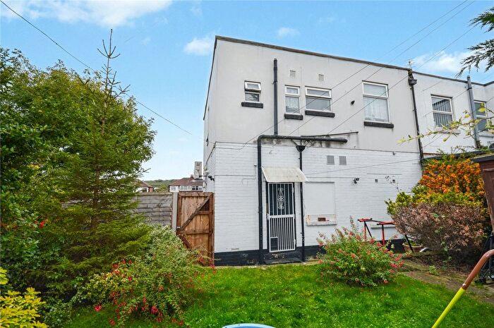 2 Bedroom Flat For Sale In A, Dewsbury Road, Leeds, West Yorkshire, LS11