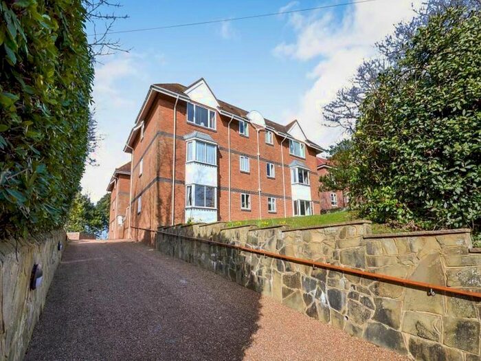 2 Bedroom Flat To Rent In Hastings Road, Bexhill On Sea, TN40