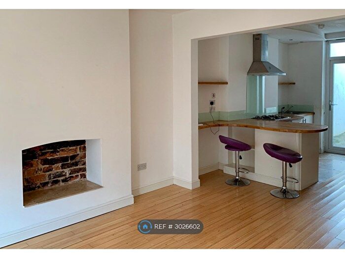 1 Bedroom Flat To Rent In Carlisle St, Cardiff, CF24