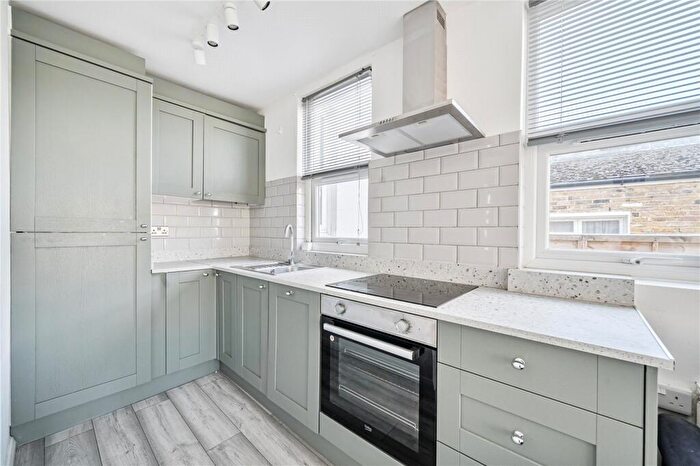 1 Bedroom Flat To Rent In Arthur Road, Holloway, London, N7
