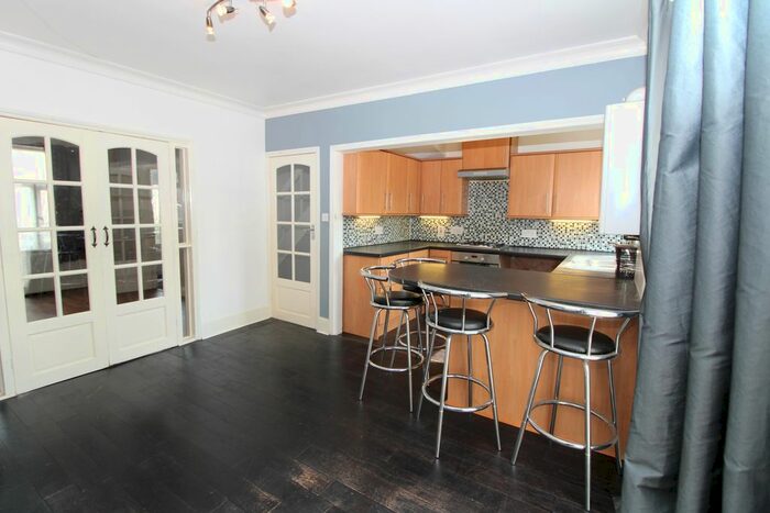 3 Bedroom Property To Rent In Walsingham Road, Mitcham, CR4