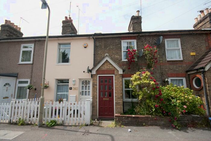 2 Bedroom Terraced House To Rent In Alfred Road, Brentwood, Essex, CM14