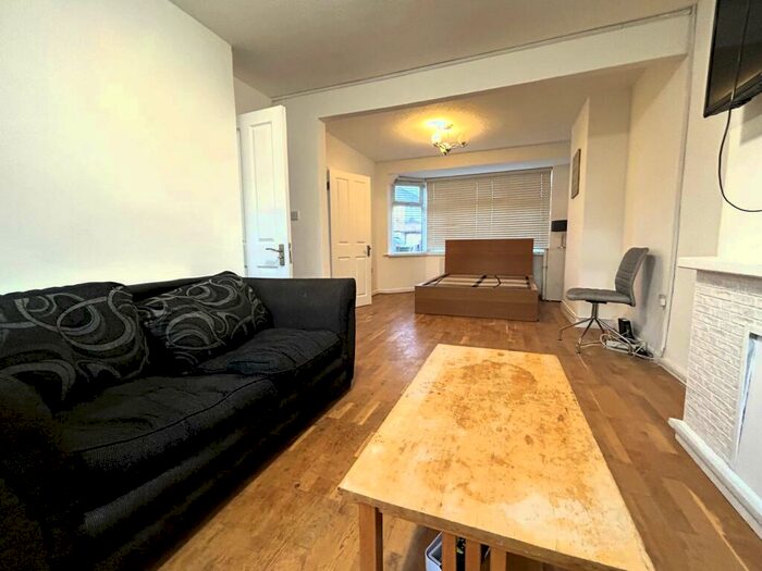 3 Bedroom Terraced House To Rent In Cambourne Avenue, London, N9