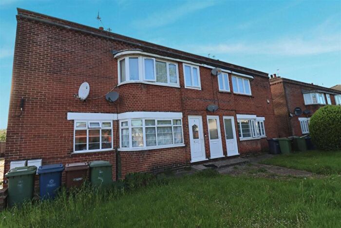 2 Bedroom Flat To Rent In Broadfields, North Harrow, HA2