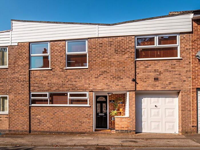 2 Bedroom Terraced House To Rent In Castle Mews, Nottingham, NG7