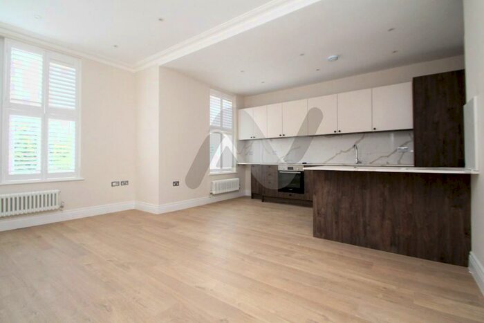 2 Bedroom Flat To Rent In Crouch Hill, London, N8