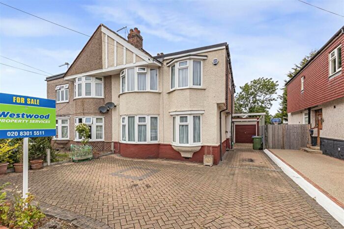 4 Bedroom Semi-Detached House For Sale In Canterbury Avenue, Sidcup, DA15