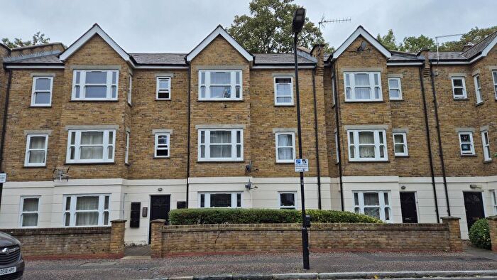 1 Bedroom Flat For Sale In E Bouverie Road, London, N16