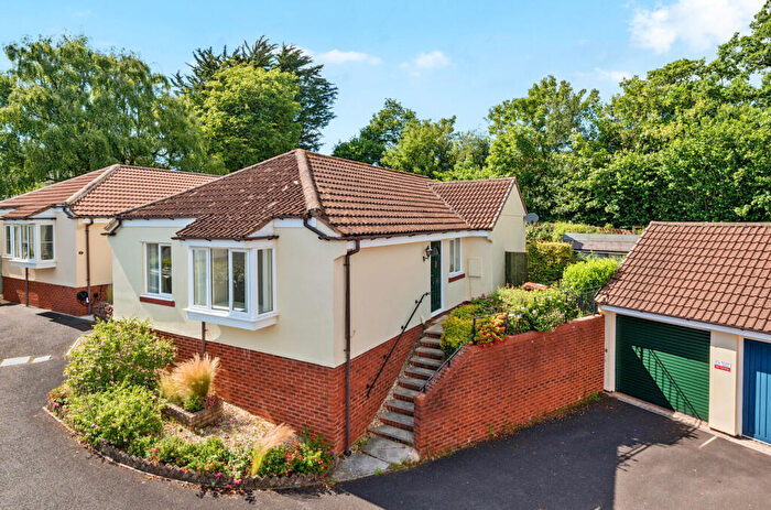 3 Bedroom Detached Bungalow For Sale In Southfield Drive, Crediton, Devon, EX17