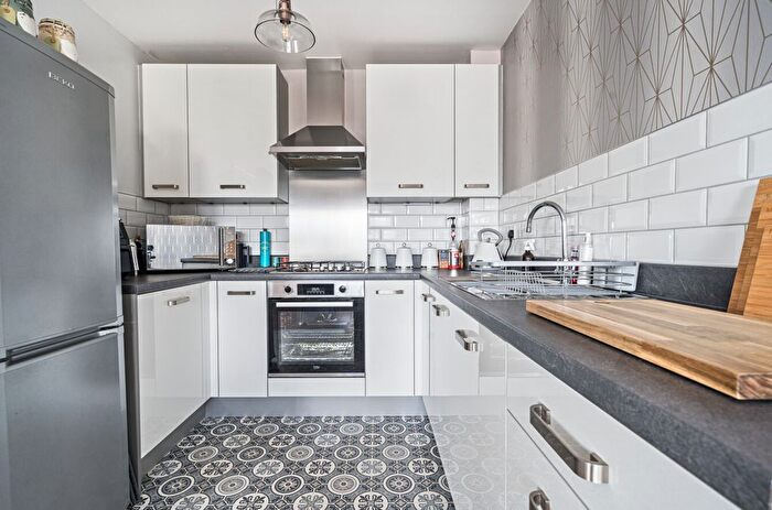 3 Bedroom Semi-Detached House For Sale In Cornflower Close, Paignton, Devon, TQ4