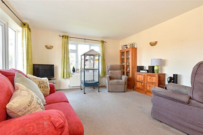 6 Bedroom Chalet For Sale In Elliston Road, Totland Bay, Isle Of Wight, PO39