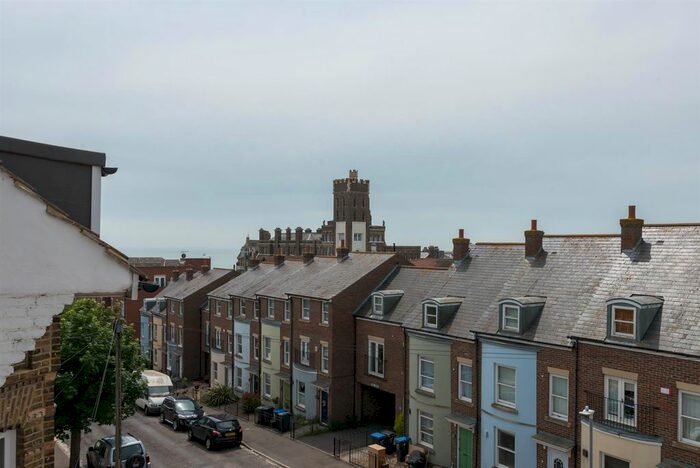 1 Bedroom Flat To Rent In Albion Road, Ramsgate, CT11