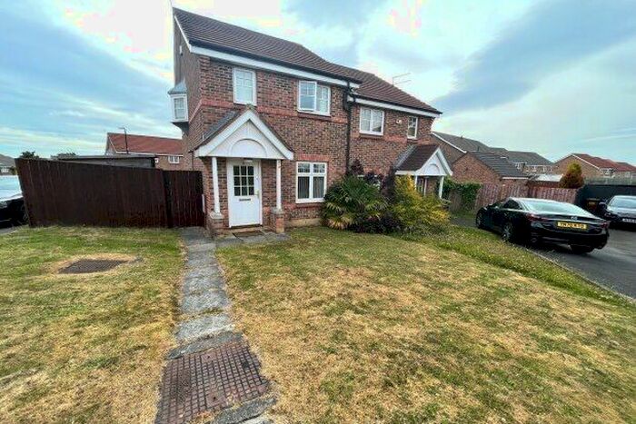 2 Bedroom Terraced House To Rent In Baugh Close, Washington, NE37