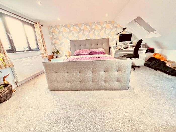 3 Bedroom Semi-Detached House To Rent In The Broadway, Loughton, Essex, IG10