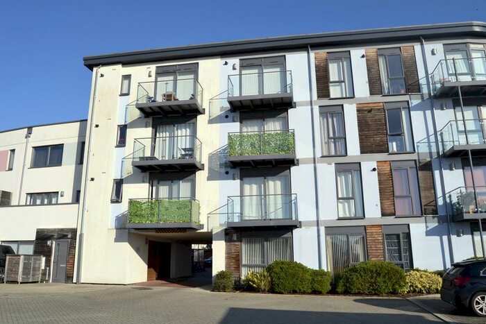 2 Bedroom Flat To Rent In Turner Road, Colchester, CO4