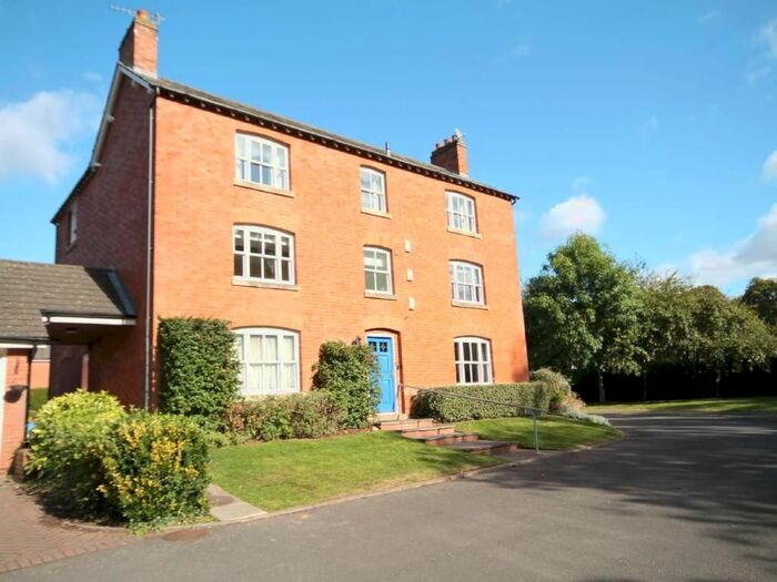 2 Bedroom Flat To Rent In Balmoral Close, Leicester, LE2