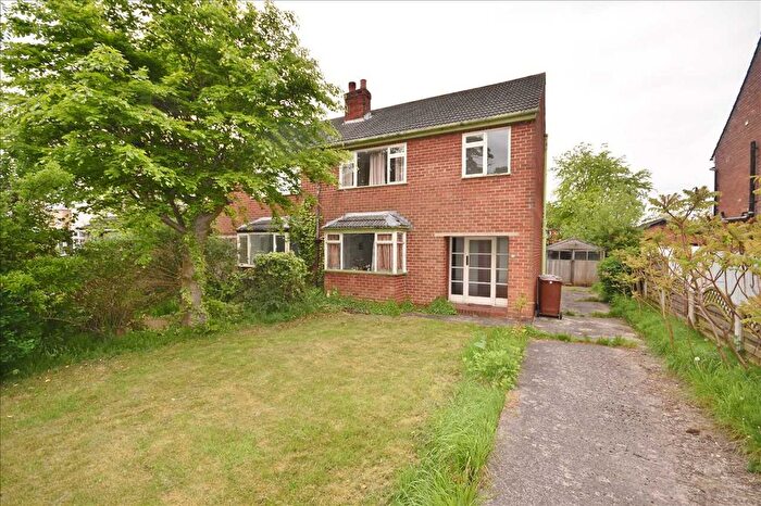 3 Bedroom Semi-Detached House For Sale In Runshaw Lane, Euxton, PR7