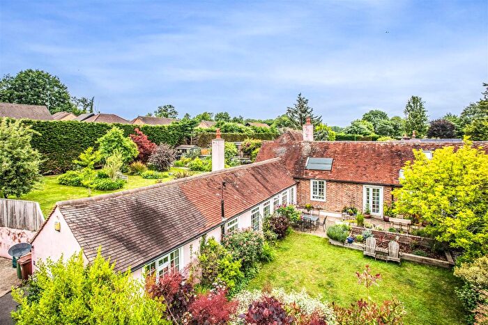 5 Bedroom Detached House For Sale In Hempstead Lane, Uckfield, TN22