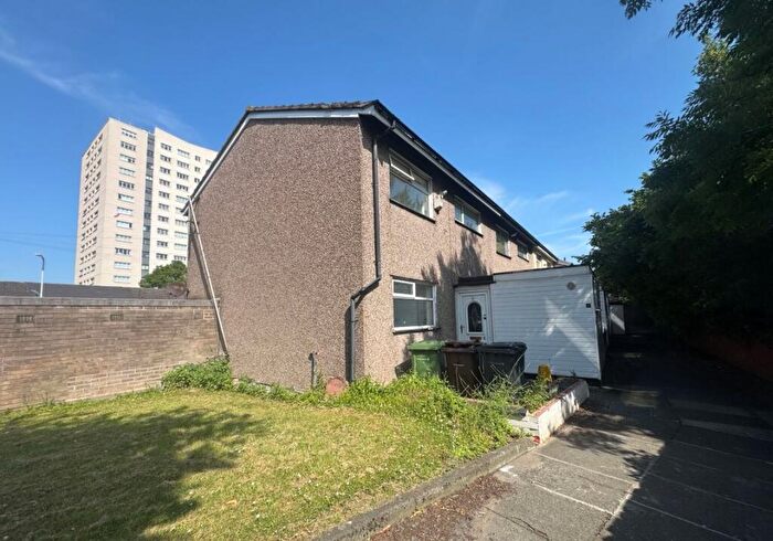 3 Bedroom Town House For Sale In Fernhill Way, Bootle, Merseyside, L20