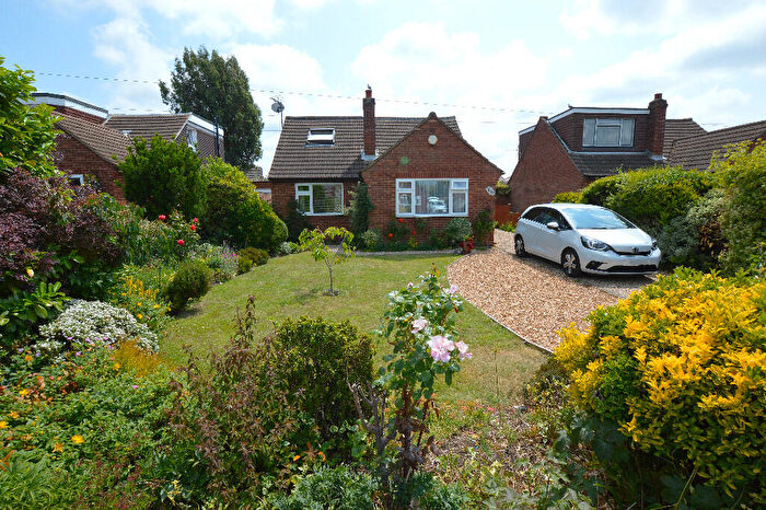 5 Bedroom Detached House For Sale In Crancott Close, Houghton Conquest, MK45