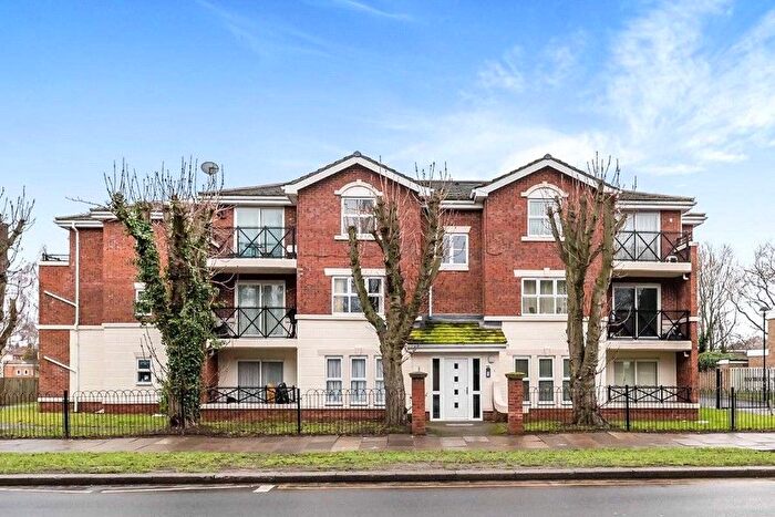 2 Bedroom Flat For Sale In Bayberry Mews, Acklam, Middlesbrough, North Yorkshire, TS5