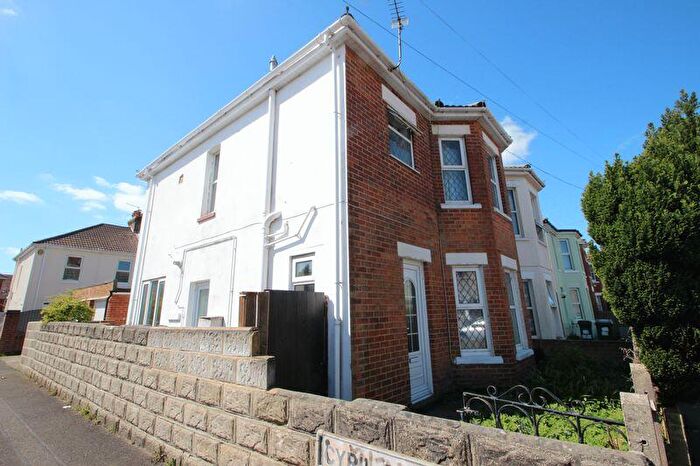 4 Bedroom Semi-Detached House To Rent In Shelbourne Road, Charminster, BH8