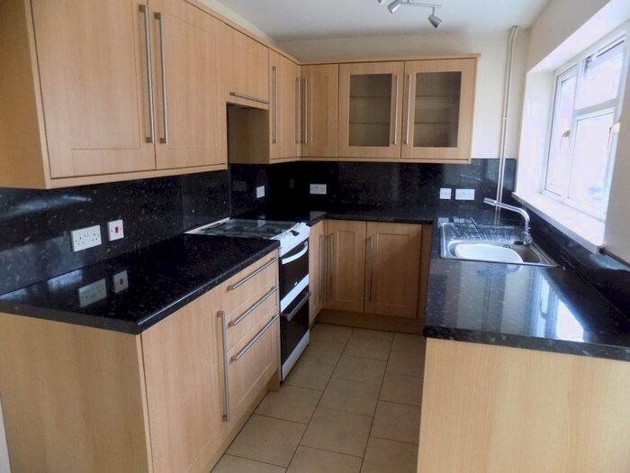 3 Bedroom Property To Rent In Down Street, Clydach, Swansea, SA6