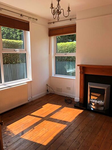 2 Bedroom End Of Terrace House To Rent In Chapel View, Helsby, WA6
