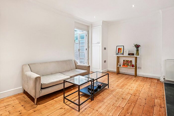2 Bedroom Flat For Sale In Finborough Road, Chelsea, SW10