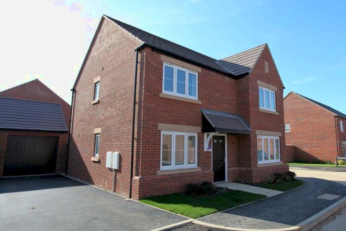 4 Bedroom Detached House To Rent In Broad Way, Upper Heyford, Oxon, OX25