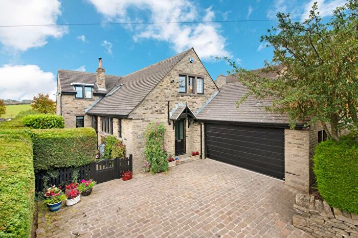 4 Bedroom Detached House For Sale In Park Lane, Upper Cumberworth, HD8