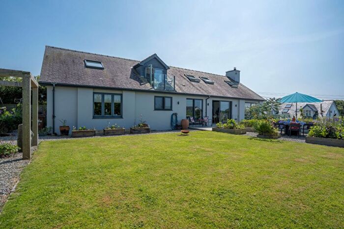 6 Bedroom Detached House For Sale In Lon Bridin, Morfa Nefyn, Pwllheli, LL53