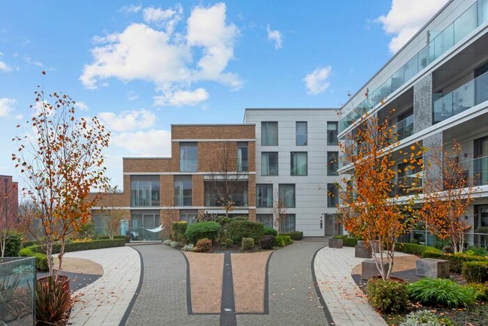 2 Bedroom Flat To Rent In Acton Walk, London, N20