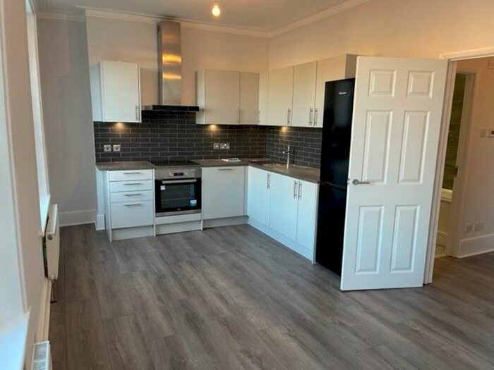 1 Bedroom Flat To Rent In South Street, Reading, Berkshire, RG1