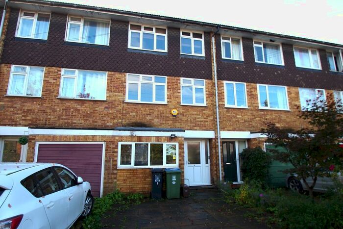 4 Bedroom Town House To Rent In Malden Road, Watford, WD17