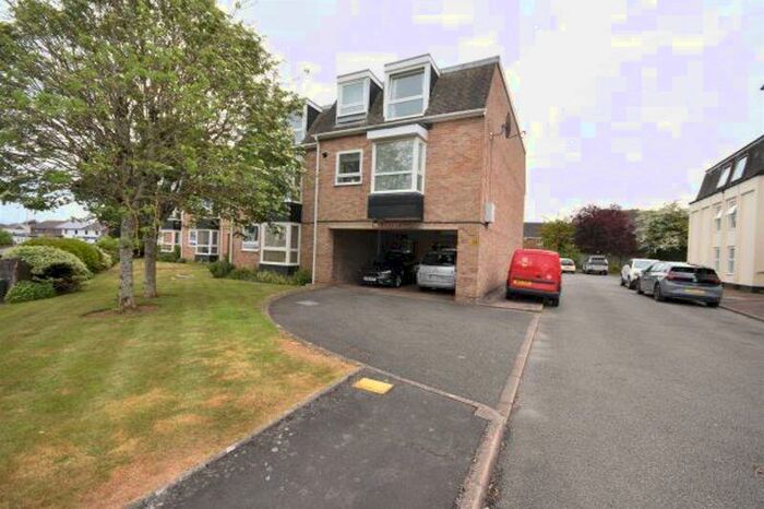 2 Bedroom Flat To Rent In Church Road, Exeter, EX2