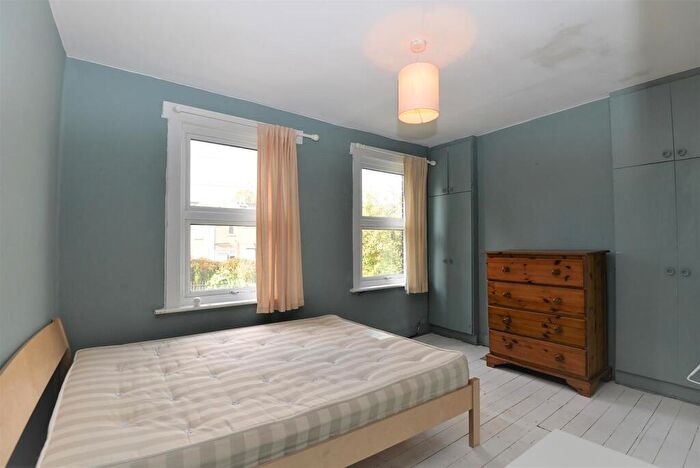 1 Bedroom Flat To Rent In Dawlish Road, Leyton, London, E10