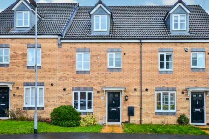 4 Bedroom Town House To Rent In Huthwaite, Sutton-In-Ashfield, NG17