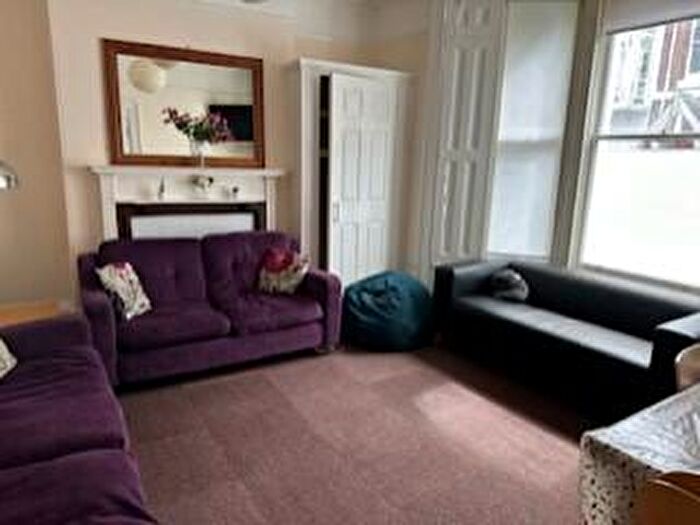 6 Bedroom House To Rent In Richmond Road, Exeter, EX4
