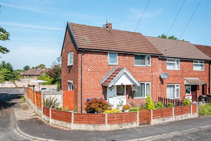 3 Bedroom End Terrace House For Sale In Norfolk Close, Leyland, PR25