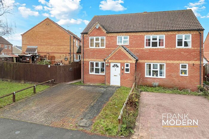 3 Bedroom Semi Detached House For Sale In Station Avenue, South Witham, NG33