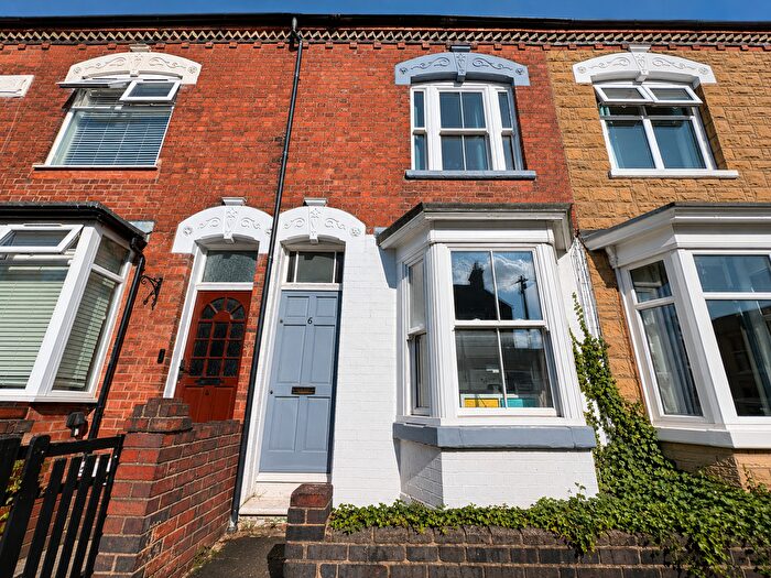 2 Bedroom Terraced House For Sale In Park Avenue, Aylestone, LE2