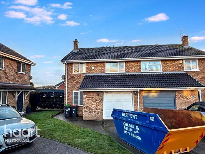 3 Bedroom Semi-Detached House For Sale In Bodmin Avenue, Nottingham, NG15