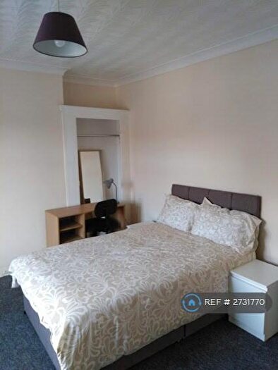 5 Bedroom Terraced House To Rent In Ashburnham Road, Luton, LU1