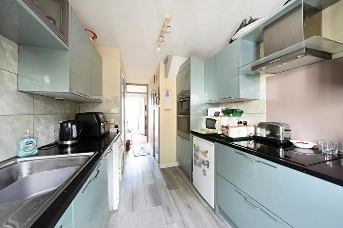3 Bedroom End Of Terrace House For Sale In Chesham, Buckinghamshire, HP5